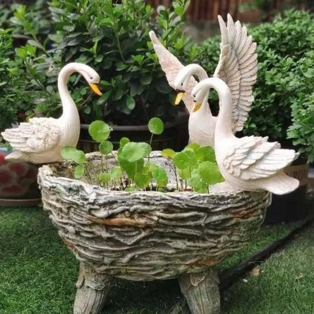 

Swans Statue Colorfast Lightweight Adorable Landscape Courtyard Garden Swans Sculpture Garden Sculpture for Patio