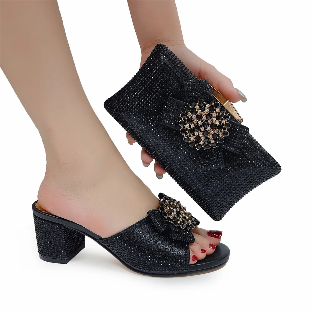 Comfortable Heels Italian Women Shoes and Bag Set in Black Color 2021 New Design Shoes Matching Bag for Wedding Party
Comfortable Heels Italian Women Shoes and Bag Set in Black Color 2021 New Design Shoes Matching Bag for Wedding Party