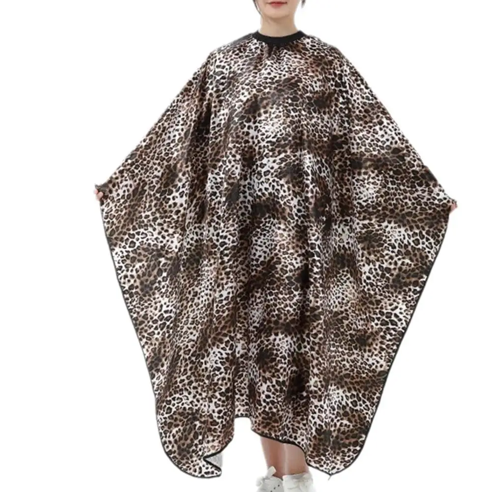 Hairdresser Wrap Antistatic Micro-waterproof Hairdressing Apron Hair Cutting Tools Suitable For Hair Cutting Hair Dyeing
Hairdresser Wrap Antistatic Micro-waterproof Hairdressing Apron Hair Cutting Tools Suitable For Hair Cutting Hair Dyeing