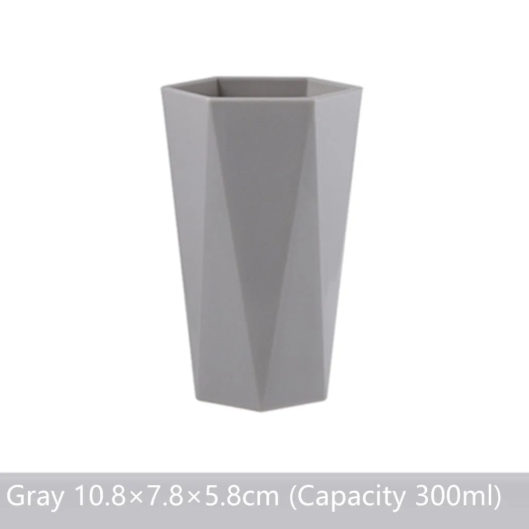 Household Nordic Plastic Tooth Mug Diamond-shaped Wash Cup Tooth Brushing Cup Fashion Simple And Creative Mouthwash Cup
Household Nordic Plastic Tooth Mug Diamond-shaped Wash Cup Tooth Brushing Cup Fashion Simple And Creative Mouthwash Cup
