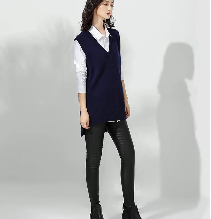 Spring and autumn new V-neck sleeveless knitwear women's sweater vest vest medium length women's Vest
Spring and autumn new V-neck sleeveless knitwear women's sweater vest vest medium length women's Vest