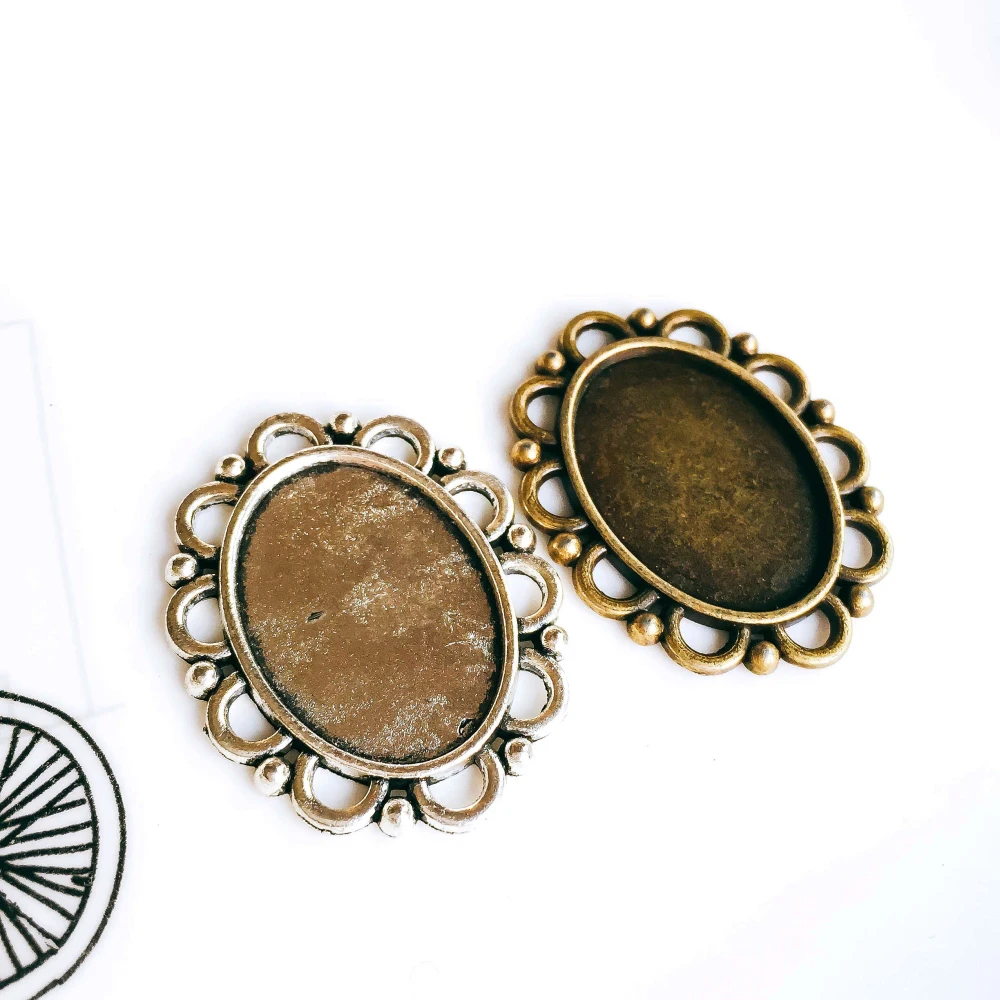 18x25mm Antique Bronze Silver Glass Cabochon Base Necklace Pendant Setting Jewelry Accessories Diy Material 5pcs T270
18x25mm Antique Bronze Silver Glass Cabochon Base Necklace Pendant Setting Jewelry Accessories Diy Material 5pcs T270