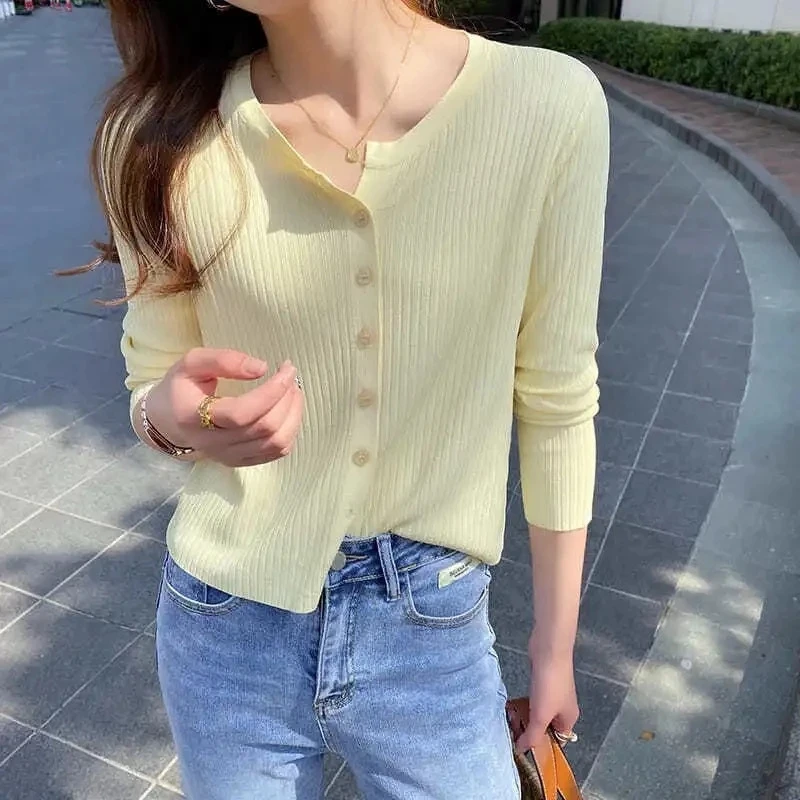 Women Sweater Cardigan Summer New Solid Color Round Neck Long Sleeve Single Breasted Loose Fashion Commuter Female Clothing 465
Women Sweater Cardigan Summer New Solid Color Round Neck Long Sleeve Single Breasted Loose Fashion Commuter Female Clothing 465