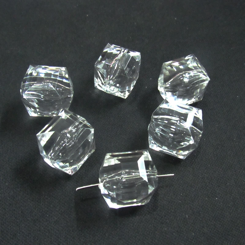 20mm*18mm 100pcs/bag Clear Acrylic/Irregular/Jewelry Accessories/DIY Hand Made /Finding Beads
20mm*18mm 100pcs/bag Clear Acrylic/Irregular/Jewelry Accessories/DIY Hand Made /Finding Beads