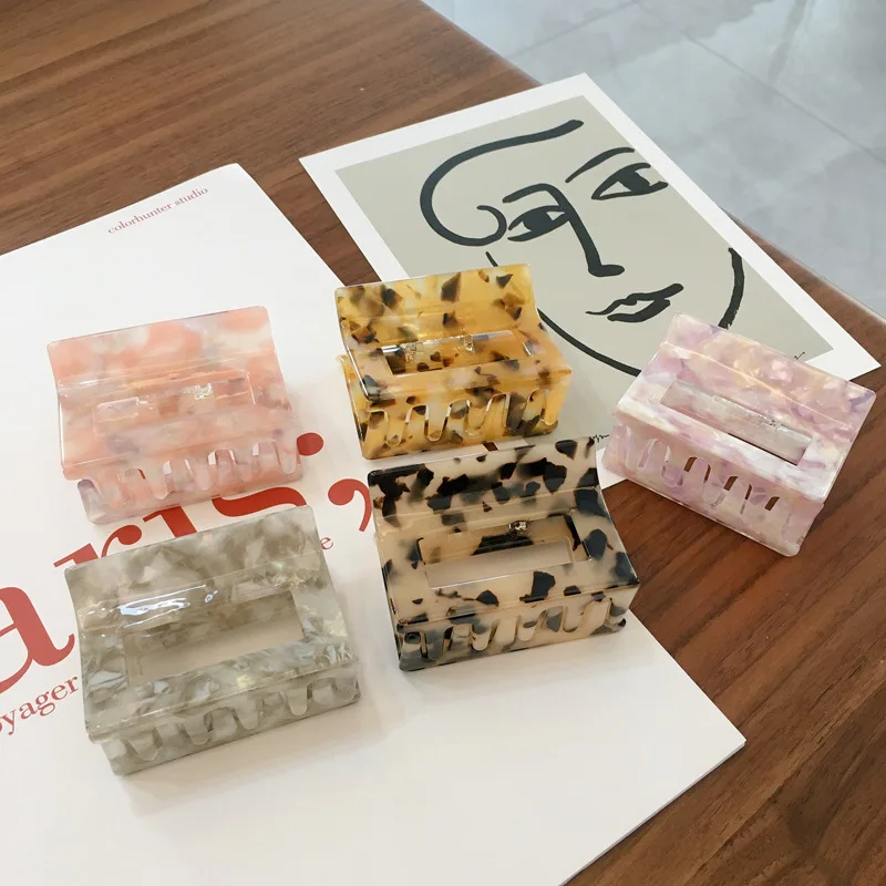 Корейское Уксусное искусственное украшение для волос, квадратная полая сковорода для волос, темпераментная Милая красочная заколка для волос
Корейское Уксусное искусственное украшение для волос, квадратная полая сковорода для волос, темпераментная Милая красочная заколка для волос