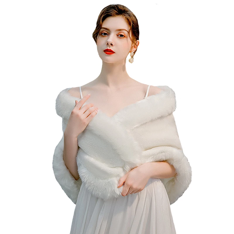 Women's Wedding Faux Fur Wraps and Shawls Bridal Fur Stoles Scarf for Bride and Bridesmaids for Evening Party Wedding Fur Shrugs
Women's Wedding Faux Fur Wraps and Shawls Bridal Fur Stoles Scarf for Bride and Bridesmaids for Evening Party Wedding Fur Shrugs