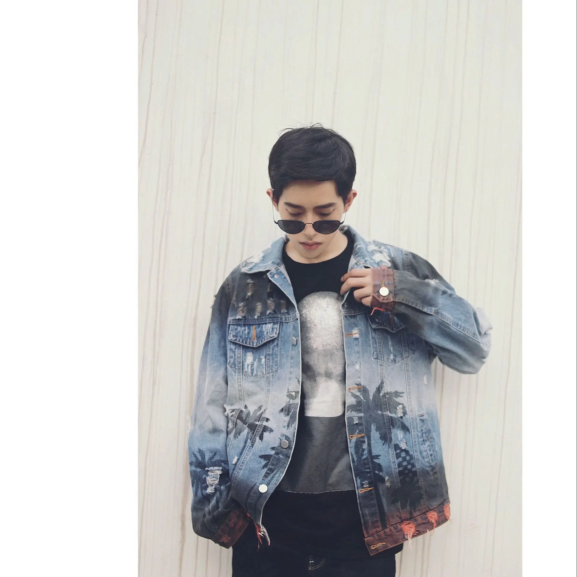Men Causal Coat 2021 Spring and Autumn Korean Style Coconut Print Spray Paint Loose Couple Wear Denim Jacket
Men Causal Coat 2021 Spring and Autumn Korean Style Coconut Print Spray Paint Loose Couple Wear Denim Jacket