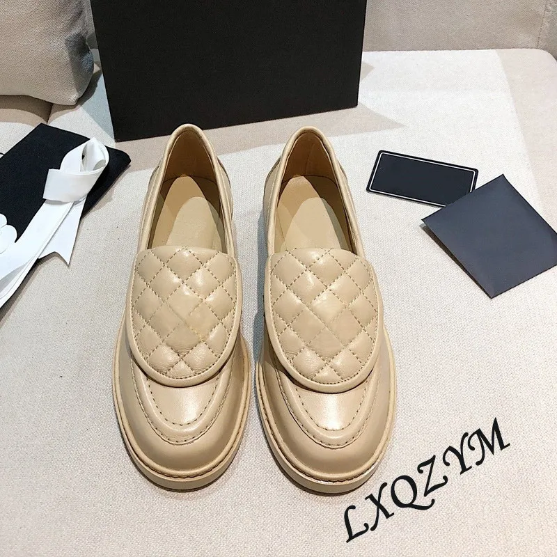 2021 Latest Loafers Women Round Toe Padded Ladies Slip-On Flats Shoes Handmade Luxury Designers Brand Black
2021 Latest Loafers Women Round Toe Padded Ladies Slip-On Flats Shoes Handmade Luxury Designers Brand Black