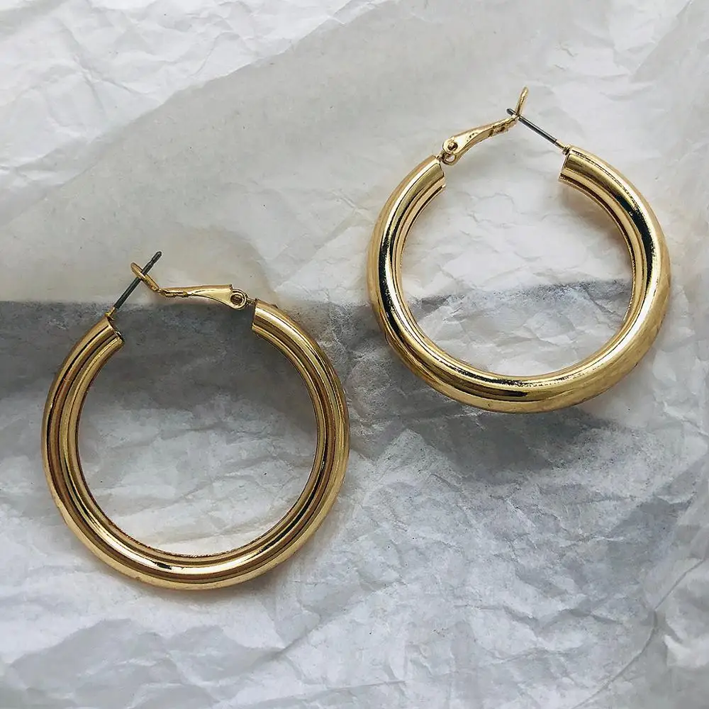 AENSOA Fashion Gold Color Oversize Hoop Earrings For Women Wide Big Metal Round Circle Statement Earrings Vintage Jewelry Gift
AENSOA Fashion Gold Color Oversize Hoop Earrings For Women Wide Big Metal Round Circle Statement Earrings Vintage Jewelry Gift