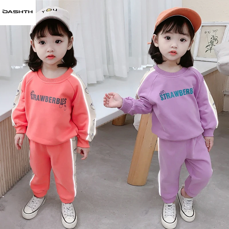 OASHTH Children's autumn and winter suits new western style autumn girl two-piece fashionable girl baby sports suit
OASHTH Children's autumn and winter suits new western style autumn girl two-piece fashionable girl baby sports suit