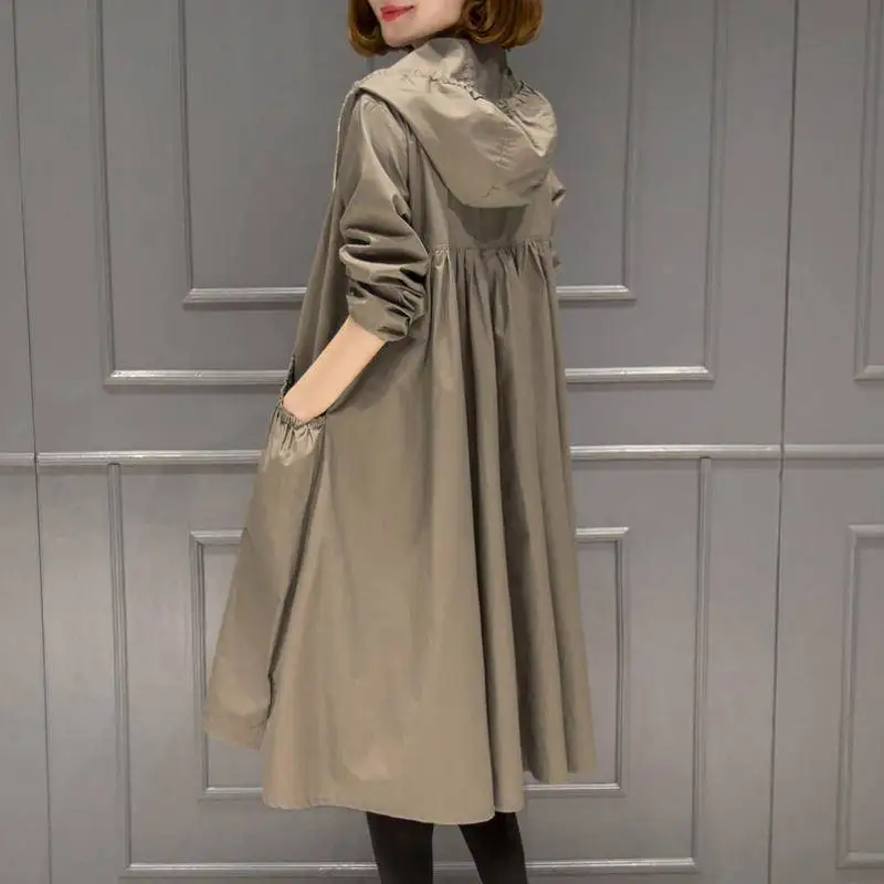Женская ветровка куртка женская модная Осенняя с капюшоном средней длины легкая