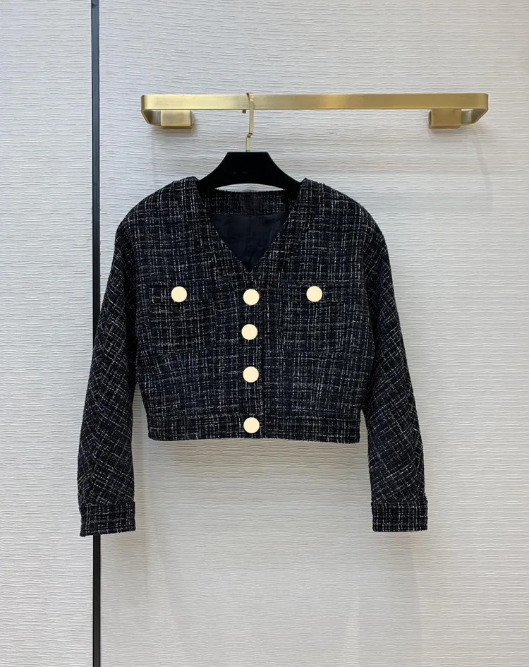 2020 Early Autumn Women's Clothing New Products Temperament Ladies Style Color Woven Denim Drop Shoulder V-neck Short Coat
2020 Early Autumn Women's Clothing New Products Temperament Ladies Style Color Woven Denim Drop Shoulder V-neck Short Coat