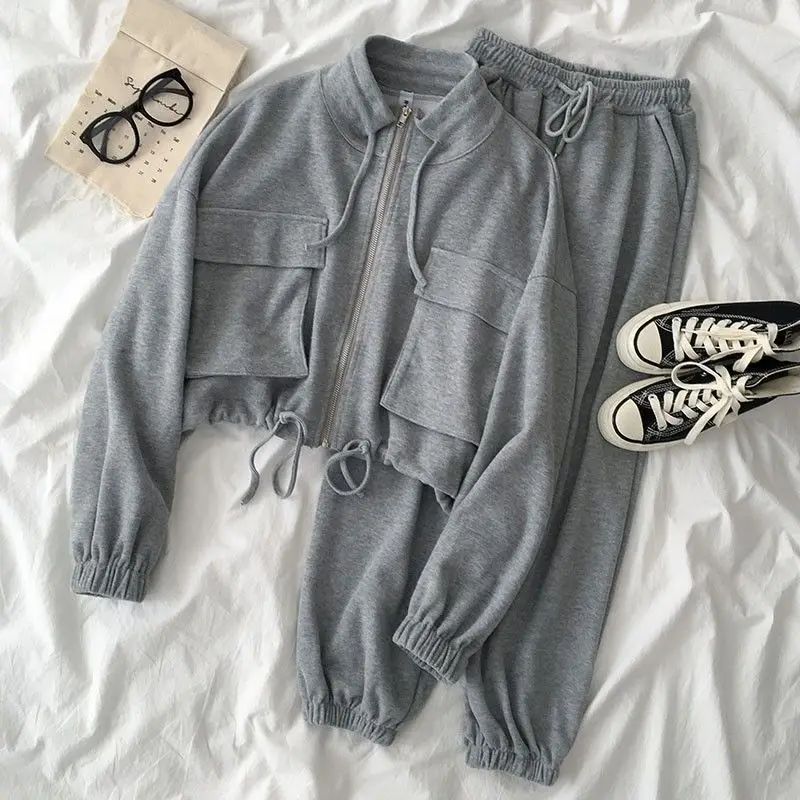 Casual sportswear tracsuit women 2022 spring autumn new fashion student Korean slim age-reducing loose two-pieces jogging wear
Casual sportswear tracsuit women 2022 spring autumn new fashion student Korean slim age-reducing loose two-pieces jogging wear