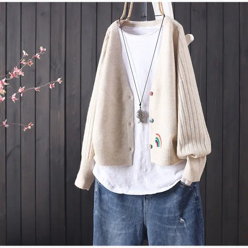 Autumn winter new solid color embroidery all-match knitted cardigan female long sleeve buttoned literary sweater jacket female
Autumn winter new solid color embroidery all-match knitted cardigan female long sleeve buttoned literary sweater jacket female