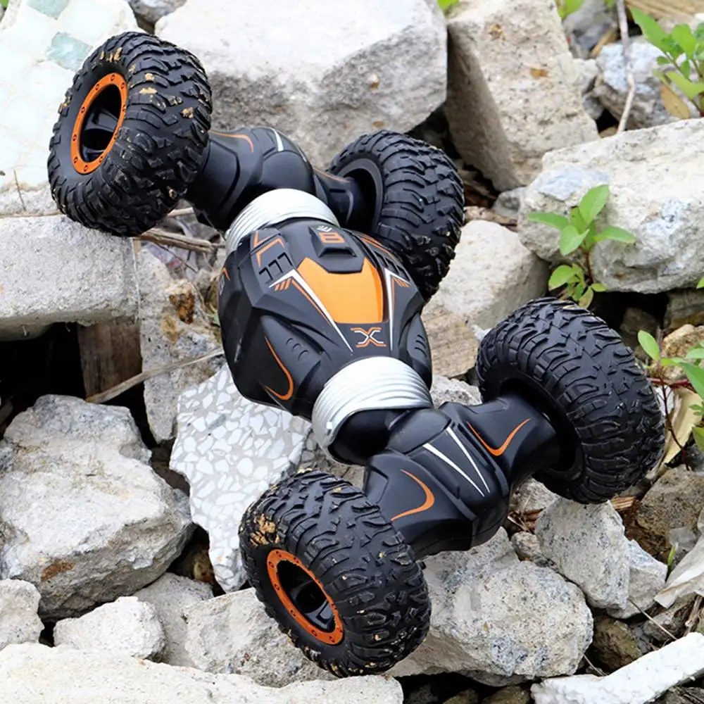1:16 4WD High Speed RC Car 2.4GHz Radio Control Twist-Desert Stunt Cars Off Road Racing Climbing Buggy Toys For kids Gifts
1:16 4WD High Speed RC Car 2.4GHz Radio Control Twist-Desert Stunt Cars Off Road Racing Climbing Buggy Toys For kids Gifts