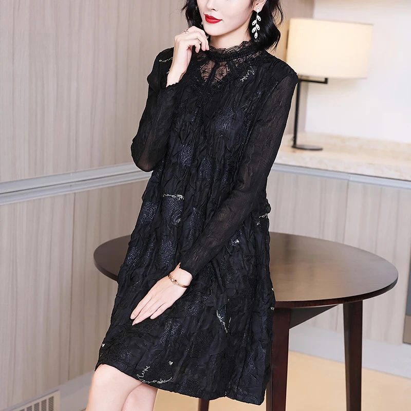 Plus Size Lace Dress For Women 45-75kg 2020 New High Quality Stand Collar Long Sleeved Loose Red Dress Above The Knees
Plus Size Lace Dress For Women 45-75kg 2020 New High Quality Stand Collar Long Sleeved Loose Red Dress Above The Knees