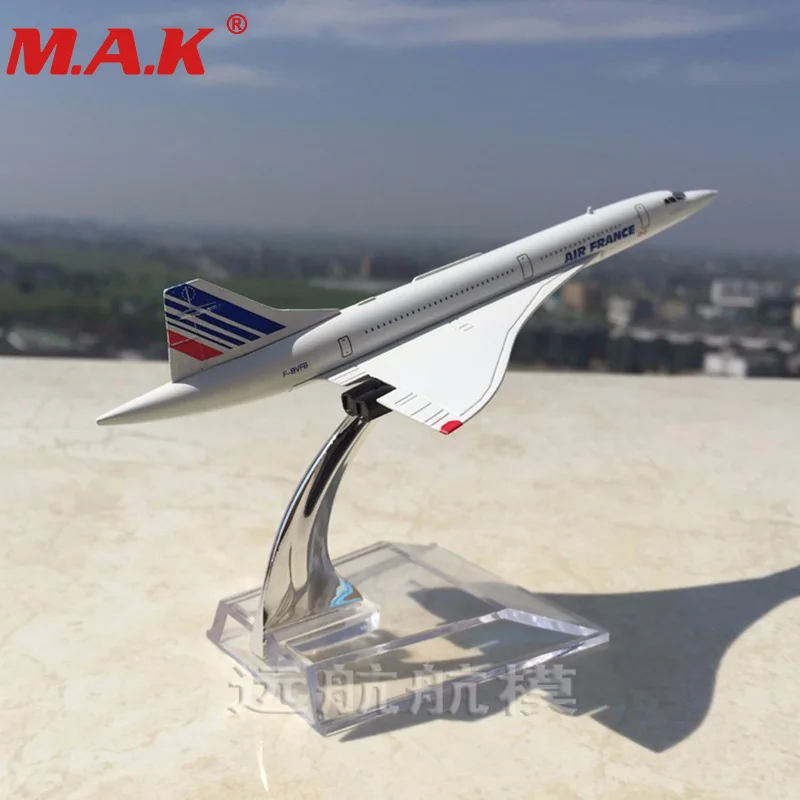 Детские игрушки Масштаб 1:400, литой самолет air France, Коллекционная модель пассажирского самолета, игрушки для детей, подарки
Детские игрушки Масштаб 1:400, литой самолет air France, Коллекционная модель пассажирского самолета, игрушки для детей, подарки