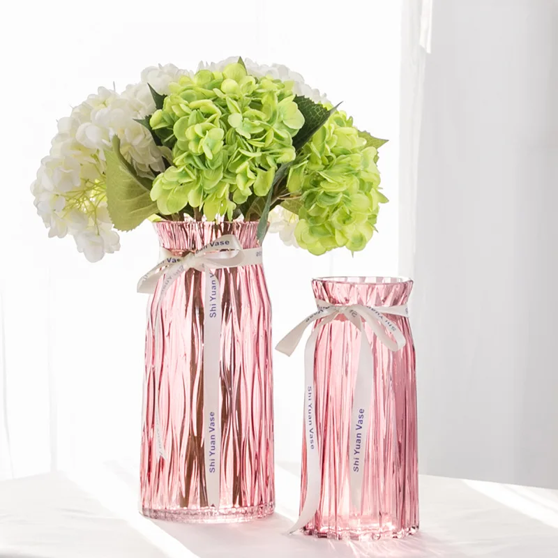 Modern Glass Vase Vertical Edge Transparent Living Room Bedroom Home Decoration Vase Hotel Flower Arrangement Craft Decoration
Modern Glass Vase Vertical Edge Transparent Living Room Bedroom Home Decoration Vase Hotel Flower Arrangement Craft Decoration