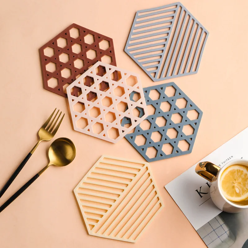Placemats for Table Insulation Pad Pot Pad Household Kitchen Thickened Anti-scalding Placemat Plate Pad Bowl Pad Tea Coaster
Placemats for Table Insulation Pad Pot Pad Household Kitchen Thickened Anti-scalding Placemat Plate Pad Bowl Pad Tea Coaster