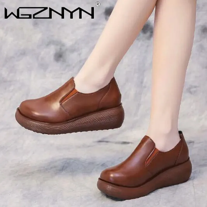 2021 Women Shoes Spring New Fashion Retro Leather Single Shoes Women's Thick Bottom Layer Leather Casual Shoes Zapatillas Mujer
2021 Women Shoes Spring New Fashion Retro Leather Single Shoes Women's Thick Bottom Layer Leather Casual Shoes Zapatillas Mujer