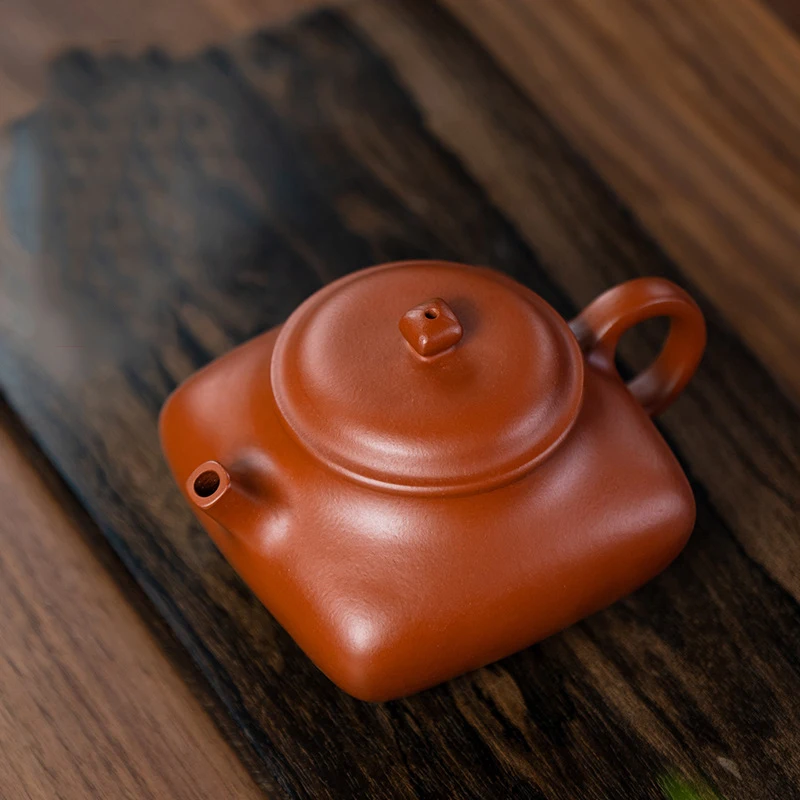 Yixing Purple Clay Teapot Quartet Chuan Stove Pot Pure raw ore vermilion mud Household tea making tea set
Yixing Purple Clay Teapot Quartet Chuan Stove Pot Pure raw ore vermilion mud Household tea making tea set