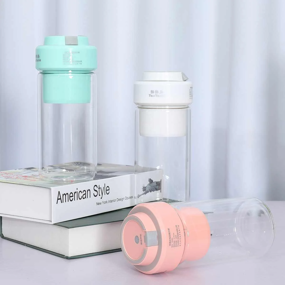 800ML 3.7V Small Portable USB Rechargeable Glass Juicer Blender Mixer Fruit Stirring Juice Cup Food Processor Home Office Travel
800ML 3.7V Small Portable USB Rechargeable Glass Juicer Blender Mixer Fruit Stirring Juice Cup Food Processor Home Office Travel