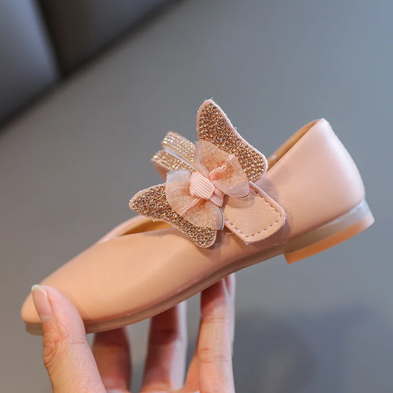 Girls Princess Shoes 2020 Autumn Children Flats Casual Shoes Soft Bottom Bright Diamond Bow-knot Kids Party Leather Shoes
Girls Princess Shoes 2020 Autumn Children Flats Casual Shoes Soft Bottom Bright Diamond Bow-knot Kids Party Leather Shoes