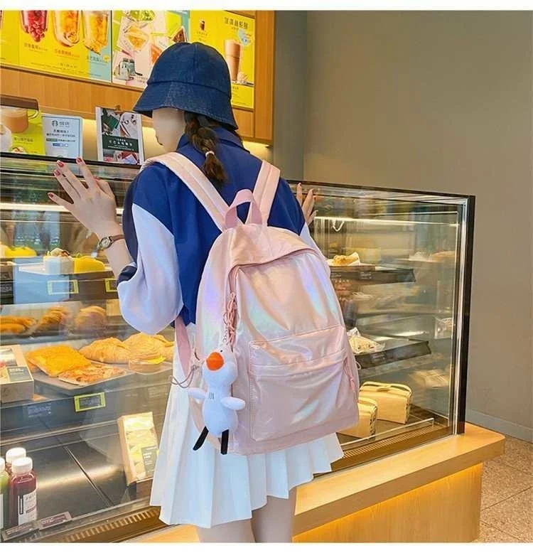 Korean ulzzang Harajuku fashion personality gradient laser dazzling high school students' schoolbag
Korean ulzzang Harajuku fashion personality gradient laser dazzling high school students' schoolbag