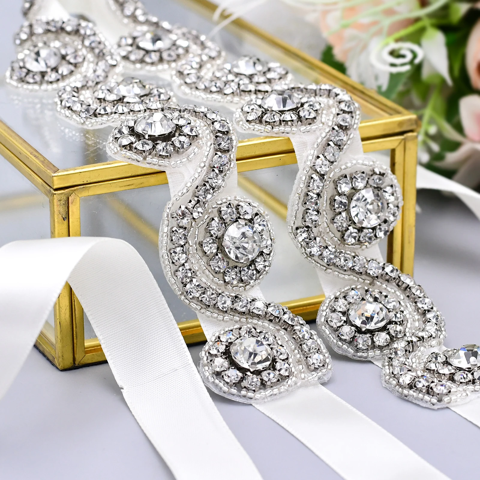 S10 Bridal Wedding Belts Silver Diamond Belt Wedding Accessories Belts for Women Evening Dresses Sash for Party Prom Dress Belt
S10 Bridal Wedding Belts Silver Diamond Belt Wedding Accessories Belts for Women Evening Dresses Sash for Party Prom Dress Belt
