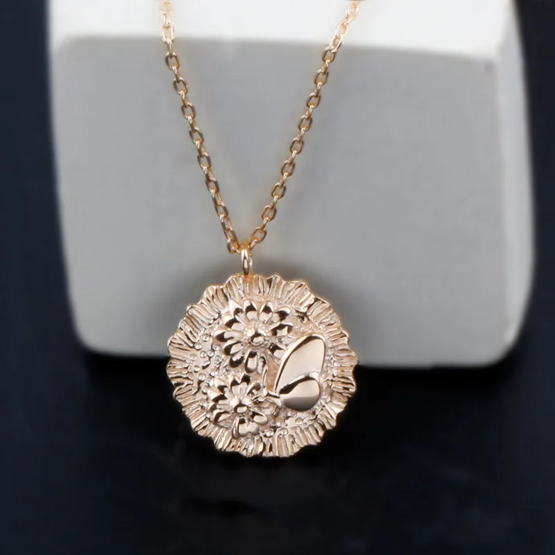 Silvology 925 Sterling Silver Sunflower Butterfly Necklace Original Design Flowers Pendant Necklace for Women Birthday Jewelry
Silvology 925 Sterling Silver Sunflower Butterfly Necklace Original Design Flowers Pendant Necklace for Women Birthday Jewelry