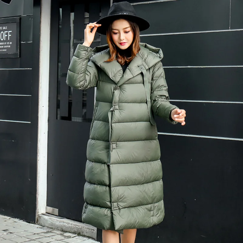 2020 Winter Women's Down Jacket Hooded 90% White Duck Down Parka Female Coats Thicken Warm Overcoat Loose Bread Feather Outwear
2020 Winter Women's Down Jacket Hooded 90% White Duck Down Parka Female Coats Thicken Warm Overcoat Loose Bread Feather Outwear