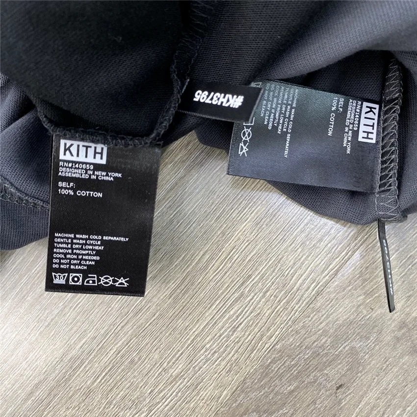 Long Sleeve KITH T-shirt Men Women 1:1 Best Quality Rabbit Pocket KITH Tee Big Cartoon Logo Print Tops
Long Sleeve KITH T-shirt Men Women 1:1 Best Quality Rabbit Pocket KITH Tee Big Cartoon Logo Print Tops