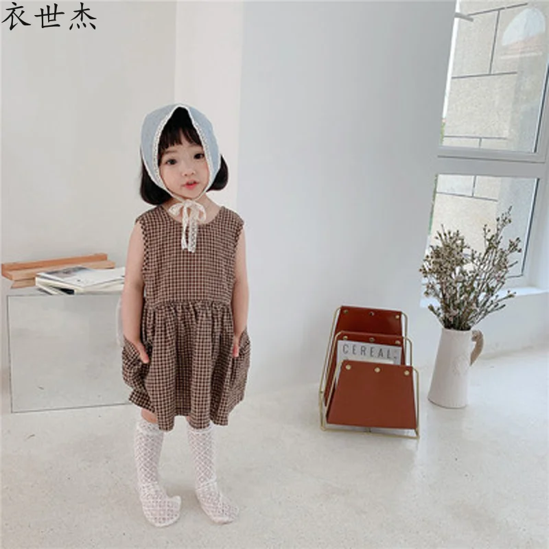 2021 summer girls plaid dress sleeveless baby girl cotton and linen casual comfortable skirt
2021 summer girls plaid dress sleeveless baby girl cotton and linen casual comfortable skirt