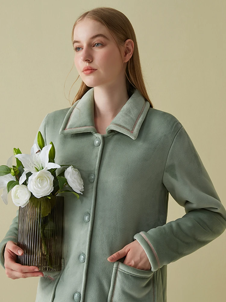 Женский пижамный комплект для дома, зимняя утепленная женская композитная кашемировая пижама из ягненка с лацканами принцессы, легкий кард...
Женский пижамный комплект для дома, зимняя утепленная женская композитная кашемировая пижама из ягненка с лацканами принцессы, легкий кард...