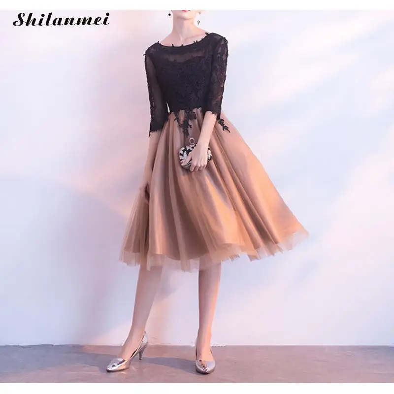 Vintage Slim Short Evening Party Dress Women 3/4 Sleeve Back Hollow Out Ball Gown Elegant Black Lace Patchwork Midi Dresses
Vintage Slim Short Evening Party Dress Women 3/4 Sleeve Back Hollow Out Ball Gown Elegant Black Lace Patchwork Midi Dresses