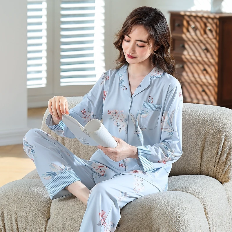 2021 Spring Pajamas Women Modal Cotton Thin Long-Sleeved Nightwear Sweet Floral Printed Cardigan Plus Size Loose Homewear Set
2021 Spring Pajamas Women Modal Cotton Thin Long-Sleeved Nightwear Sweet Floral Printed Cardigan Plus Size Loose Homewear Set