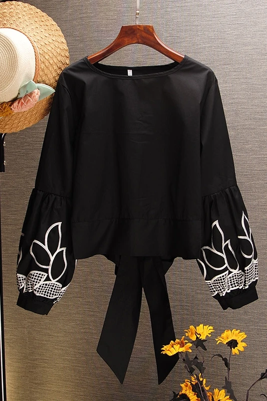 SuperAen Korean Style Shirts Women Cotton Widl Fashion Casual Ladies Blouses and Tops Embroidered New 2020 Long Sleeve
SuperAen Korean Style Shirts Women Cotton Widl Fashion Casual Ladies Blouses and Tops Embroidered New 2020 Long Sleeve