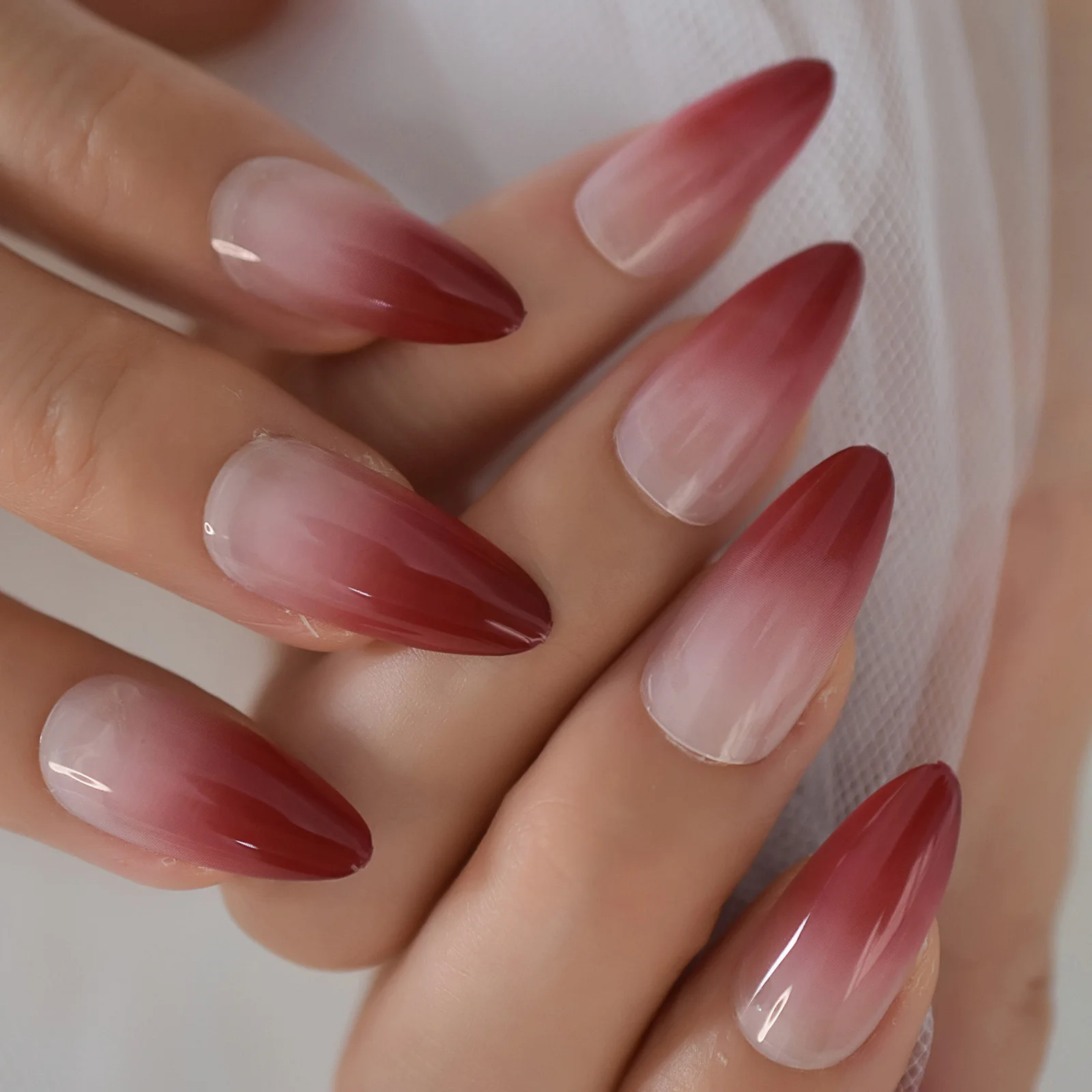 Fadeing Blood Red Medium-Long Nails Art Tips Almond Putty Gels Nails Full Cover Fingernails Wholesale Press On Nails Art Tip
Fadeing Blood Red Medium-Long Nails Art Tips Almond Putty Gels Nails Full Cover Fingernails Wholesale Press On Nails Art Tip