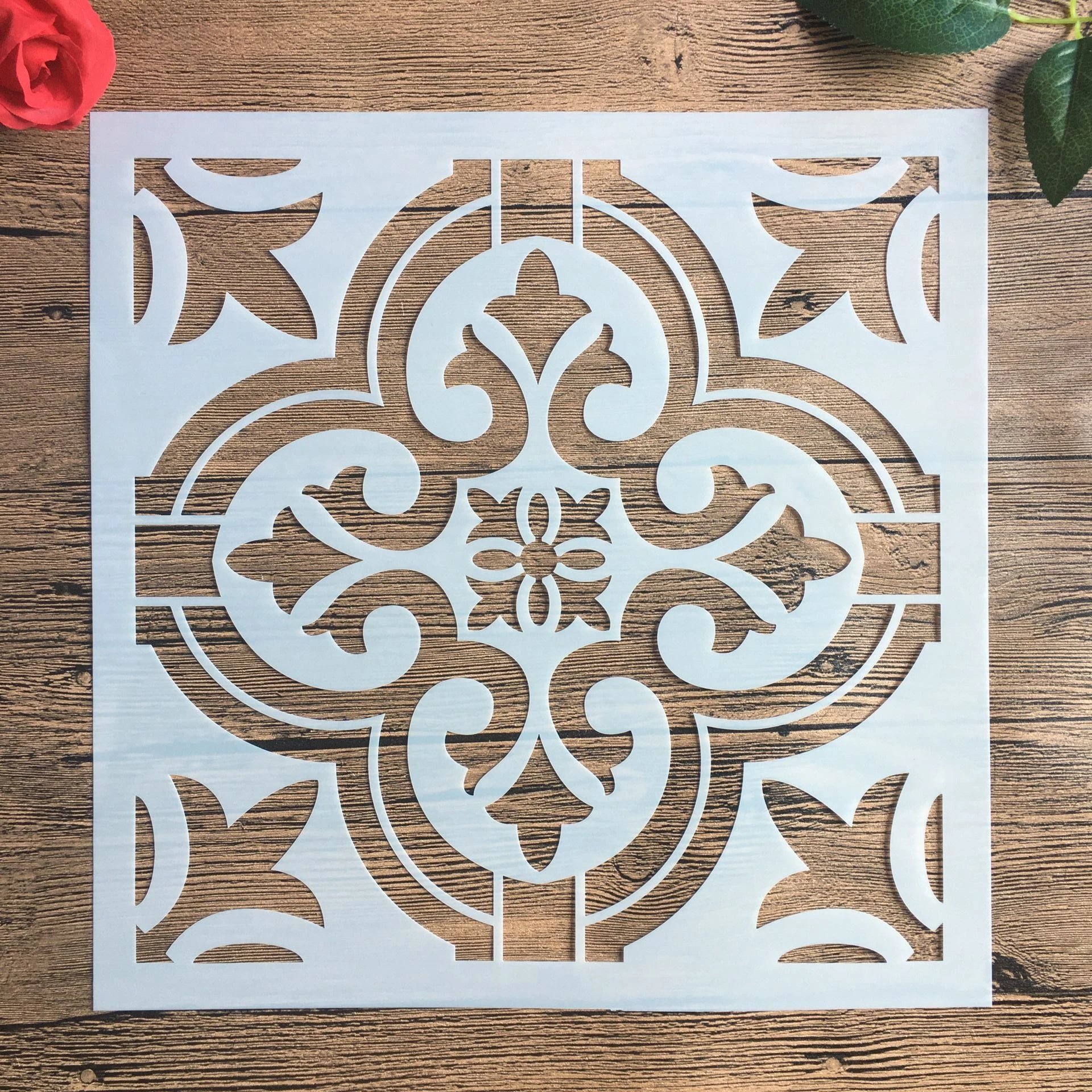 Трафарет для вырезания по дереву PenhuaMoban 30х30 см
Трафарет для вырезания по дереву PenhuaMoban 30х30 см