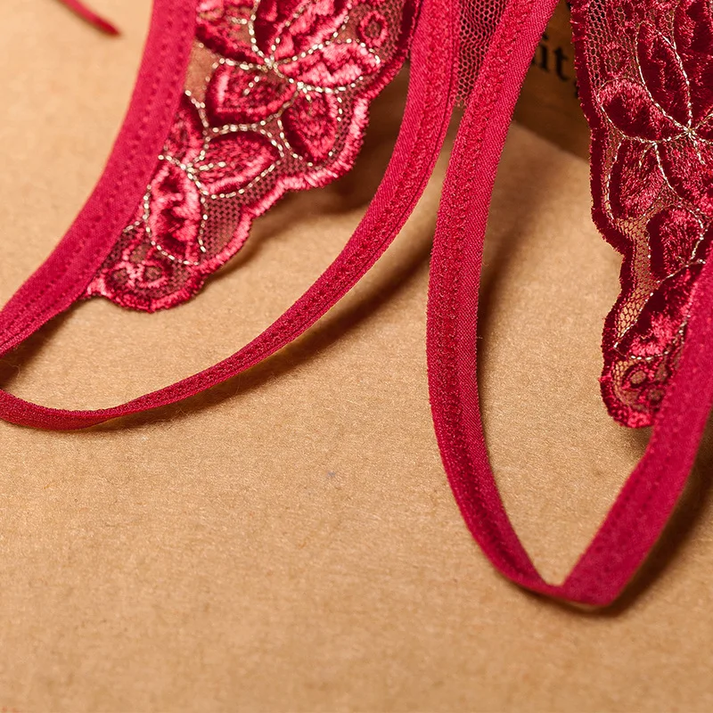 Ladies Sexy Underwear Lace-up Embroidered Hot Pants Low-rise Open Crotch Underwear Lace Embroidered See-through Briefs Thong
Ladies Sexy Underwear Lace-up Embroidered Hot Pants Low-rise Open Crotch Underwear Lace Embroidered See-through Briefs Thong