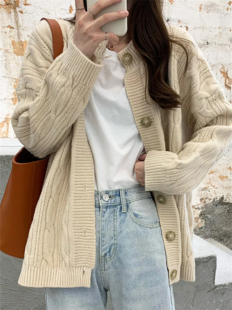 Women's Autumn And Winter Loose Outer Wear Japanese Gentle Lazy Wind Retro Hong Kong Style Thickened Twist Knitted Cardigan Coat
Women's Autumn And Winter Loose Outer Wear Japanese Gentle Lazy Wind Retro Hong Kong Style Thickened Twist Knitted Cardigan Coat