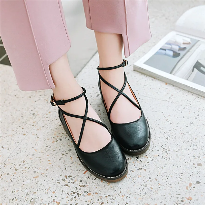 Spring Chunky Heels Pumps Women Shoes Low Heels Round Toe Strappy Cosplay Ladies Shoes Japanese School Uniform Shoes Plus Size
Spring Chunky Heels Pumps Women Shoes Low Heels Round Toe Strappy Cosplay Ladies Shoes Japanese School Uniform Shoes Plus Size