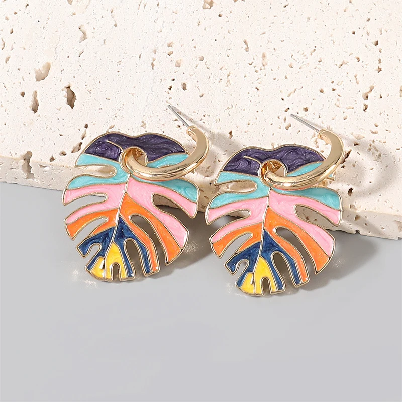 The New alloy color graffiti fashion trend bohemian style women's personality stud earring jewelry accessories wholesale
The New alloy color graffiti fashion trend bohemian style women's personality stud earring jewelry accessories wholesale