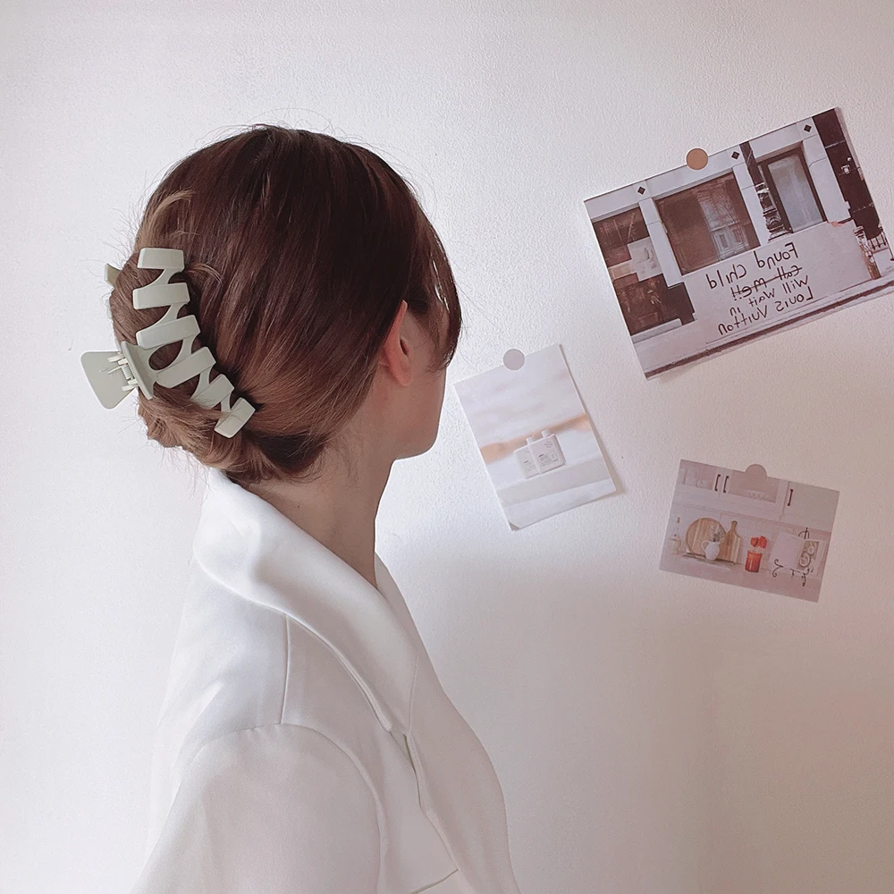 Matte Hair Claw Clips Non Slip Hair Jaw Clips Large Hair Barrette Clamps Ponytail Holder Hair Accessories for Women Ladies Girls
Matte Hair Claw Clips Non Slip Hair Jaw Clips Large Hair Barrette Clamps Ponytail Holder Hair Accessories for Women Ladies Girls