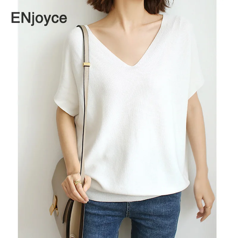 2021 Summer V-Neck Knitted T-Shirt Women Korean Style Elegant Office Ladies Casual Loose Bat Short Sleeve Thin Sweater
2021 Summer V-Neck Knitted T-Shirt Women Korean Style Elegant Office Ladies Casual Loose Bat Short Sleeve Thin Sweater