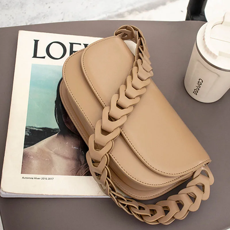 

Новинка 2021, модная женская сумка, плетеная кожаная сумочка-Багет, простая сумка-мессенджер через плечо, маленькая квадратная сумочка