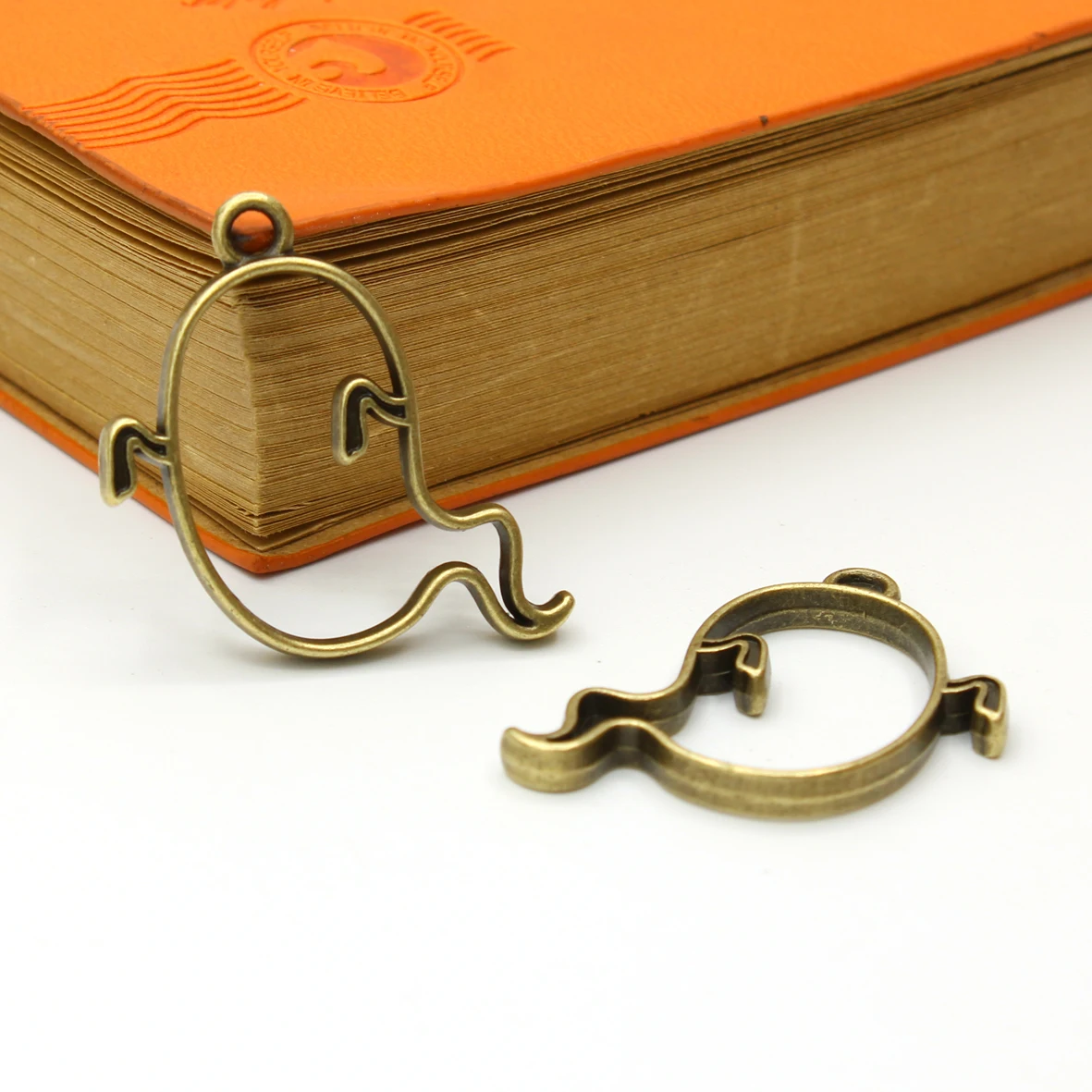 DIY Necklace Keychain Accessories Main Picture Shape Opening Frame Alloy 10pcs/metal Clad Frame UV Drop Hollow Frame Halloween
DIY Necklace Keychain Accessories Main Picture Shape Opening Frame Alloy 10pcs/metal Clad Frame UV Drop Hollow Frame Halloween