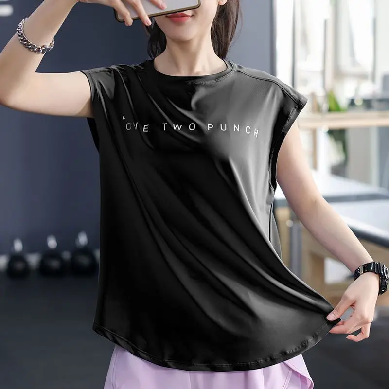 Summer Women Yoga T-Shirt Sleeveless Sports Top Loose Quick-Drying Running Fitness Gym Blouse Long Hip Covering Sweatshirts
Summer Women Yoga T-Shirt Sleeveless Sports Top Loose Quick-Drying Running Fitness Gym Blouse Long Hip Covering Sweatshirts