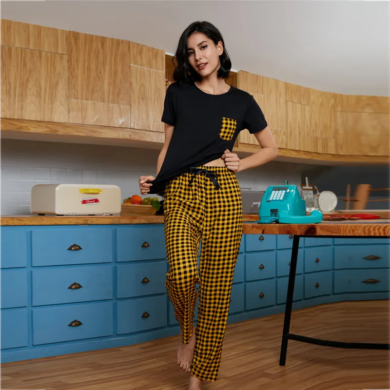 Two Piece Set Tracksuit Women O-Neck Short Sleeve T-shirt And Plaid Pants Pajamas Suits Female Casual Lounge Wear Women's Sets
Two Piece Set Tracksuit Women O-Neck Short Sleeve T-shirt And Plaid Pants Pajamas Suits Female Casual Lounge Wear Women's Sets
