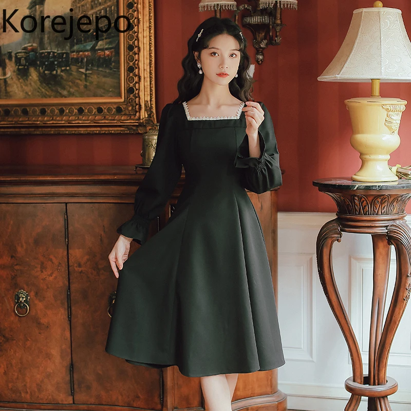 Korejepo Women Dress 2021 Spring Autumn French Retro Elegant Black Square Collar Mid-length Lace Edge Flared Sleeves Long Dress
Korejepo Women Dress 2021 Spring Autumn French Retro Elegant Black Square Collar Mid-length Lace Edge Flared Sleeves Long Dress